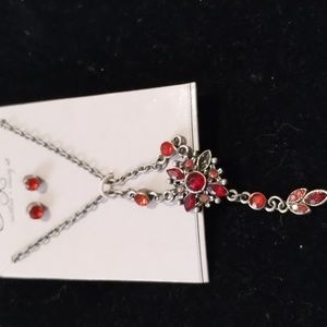 Women's necklace